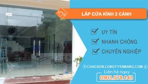 thợ lắp cửa kính 2 cánh