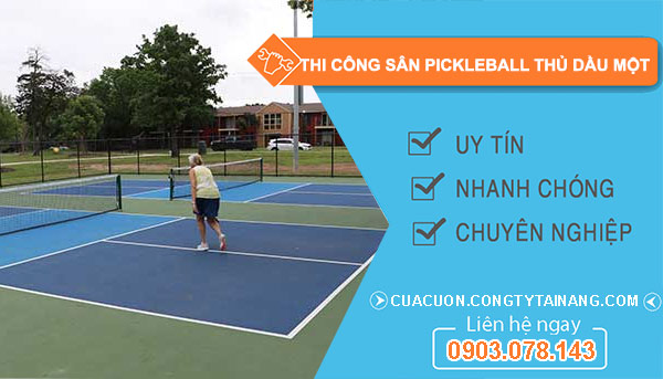 thợ thi công sân Pickleball Thủ Dầu Một